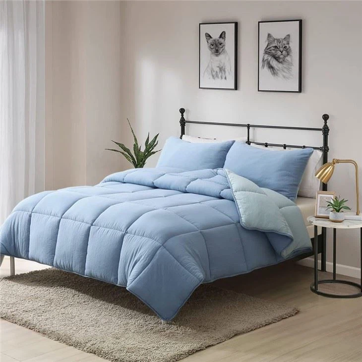 3 Piece Ultra-Soft Microfiber Comforter Set 3 Piece Ultra-Soft Microfiber Comforter Set